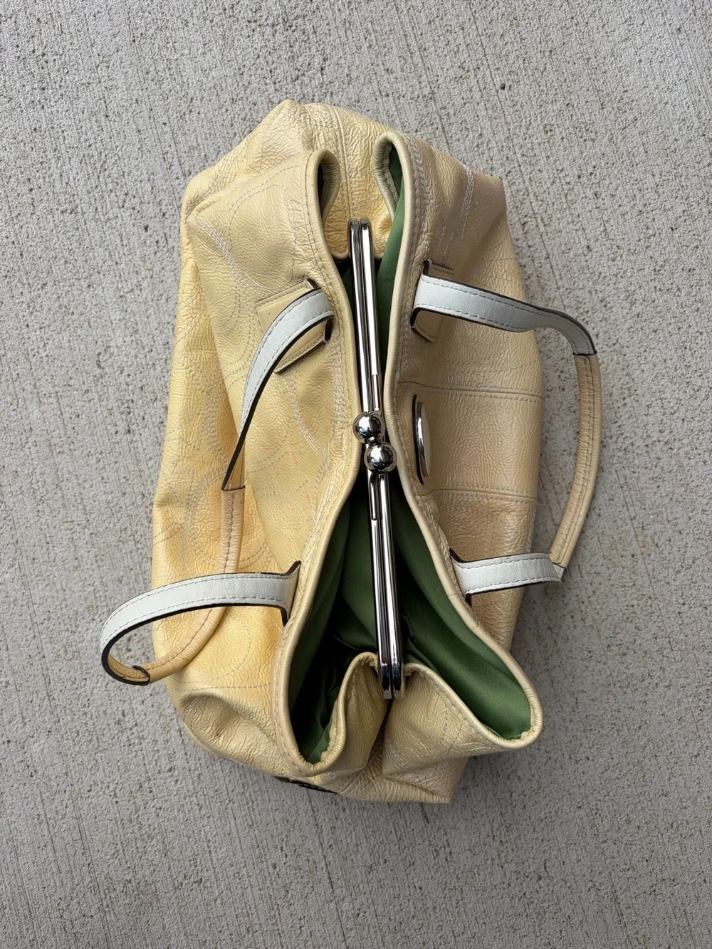 Coach Ashley Horse & Carriage Kisslock Carryall Tote Bag F15656 Yellow Cream y2k